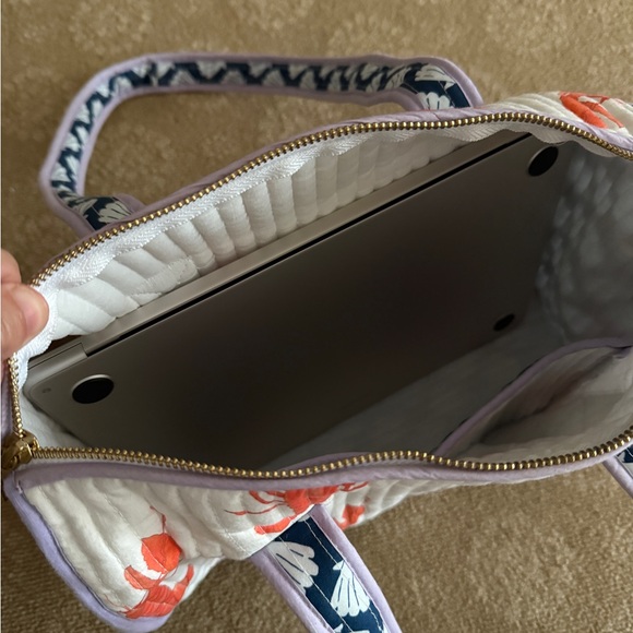 Sara Fitz Lobster & Shell Print Barrel Shaped Tote Bag - Picture 15 of 16